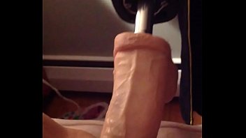 Dildo Machine Lesbian