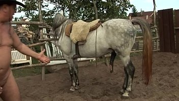 Farm Girl In The Nude