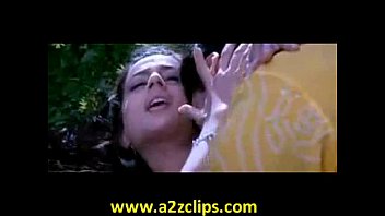 Amisha Patel Hot Boobs Show