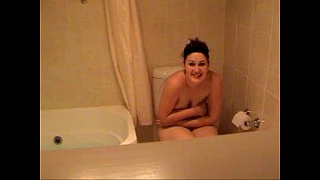 Femme Sur Les Toilettes Porn