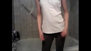 Camgirl Lesbian Shower Porn