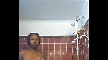 Ebony Shower Twerk