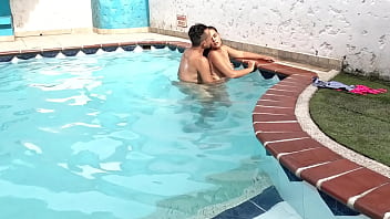 Amateur Latina Pool Fuck