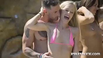 Hot Bikini Babes Blowjob And Sex By The Pool