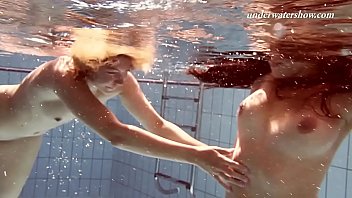 Super Hot Poolside Lesbo Party