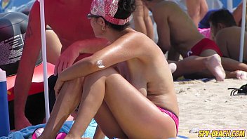 Horny Amateur Topless Teens Big Boobs Voyeur Spy Beach Video