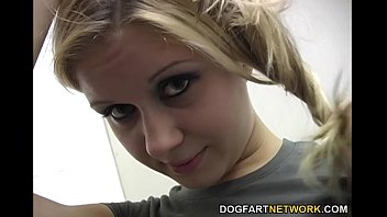 Amatuer Gloryhole Slut Loves Anonymous Dick