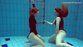 Nude Women Underwater