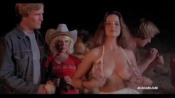 Debra Messing Nude Video