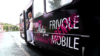 Femme Branle Homme Dans Bus Porno