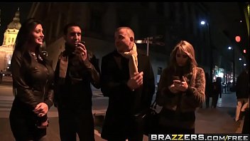 Vidéo Porno Océane Au Champagne