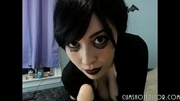 Cute Brunette Deepthroats On Webcam Show