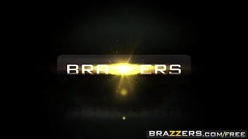 Brazzers - Les Gros Culs Aiment Les Gros - Kiki Minaj - Hankering Pour Une Fessée