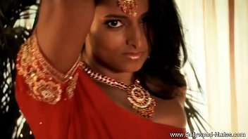 Beautiful Indian Girl Nude