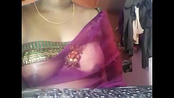 Indian Aunty Webcam Show