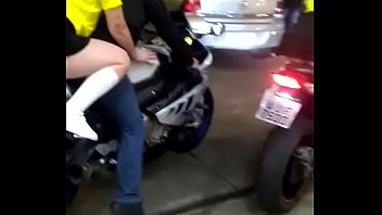 Ejac Baise Moto Porno