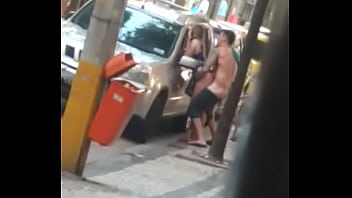 Sex dans la rue