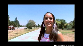 Rollerblading Babe Sucks And Fucks In A Park