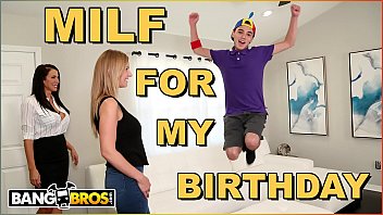 Milf Gets Big Dick For Her Birthday 