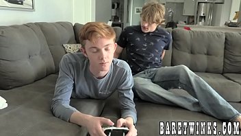 Porn Gay 2 Friends Video Games