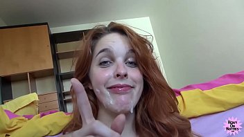 Pov Cock Sucer Rousse Prend Facial