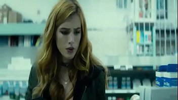 Bella Thorne Masturbation Video