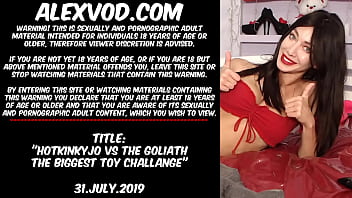 Hotkinkyjo Vs Goliath Le Plus Grand Jouet Challange Fisting, Gape & Prolapse Inclus