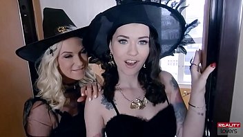 T And Witches 4
