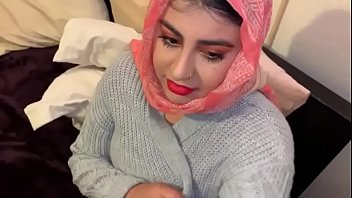 Arab Muslim Big Tit Beauty Glory Hole Blowjobs