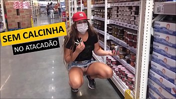 Youtuber se exibindo