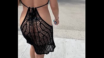 S'eXhiber Nue Sous Mes Tenues Transparentes