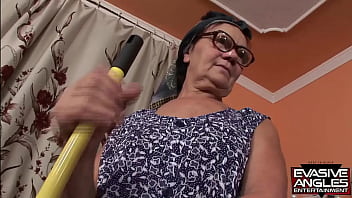 Video Granny Porno Granny Se Fait Masser Par Un Black
