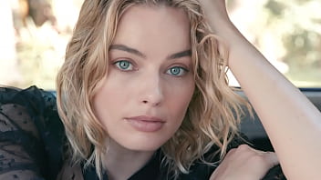 Margot Robbie Maillot