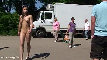 3D Brunette German Babe Gets Naked