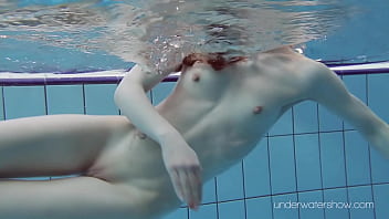 Underwater Posing Of Beautiful Boobs