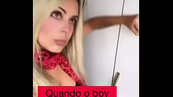 Mulher goza rápido