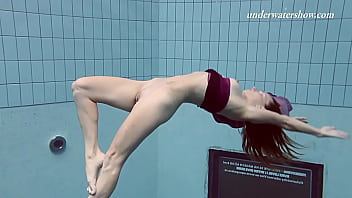 Amy Underwater