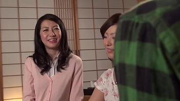 Mujer Japonesa Se Ve Obligada Mientras Su Marido Borracho (Full: Bit.ly/2Agrta6)