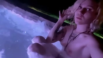 Misseklavia Blonde In Naked In Hot Tub