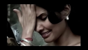 Bollywood Actress Sexy Clip