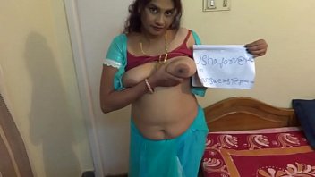 Telugu aunty picture