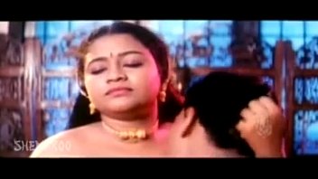 Hot mallu aunty seducing