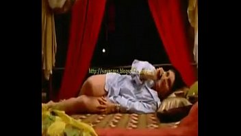 Arshi khan hot scene