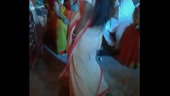 Desi girl sexy dance