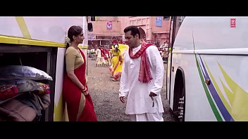 Mere jeevan saathi video song