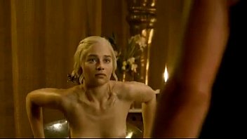 Emilia clark hot