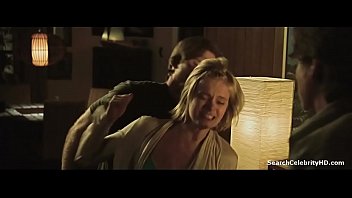 Sara paxton scene