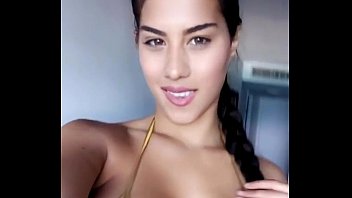 Bikini babes vids