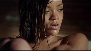 Rihanna lesbian