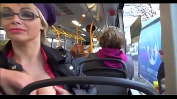 Fazendo sexo no ônibus